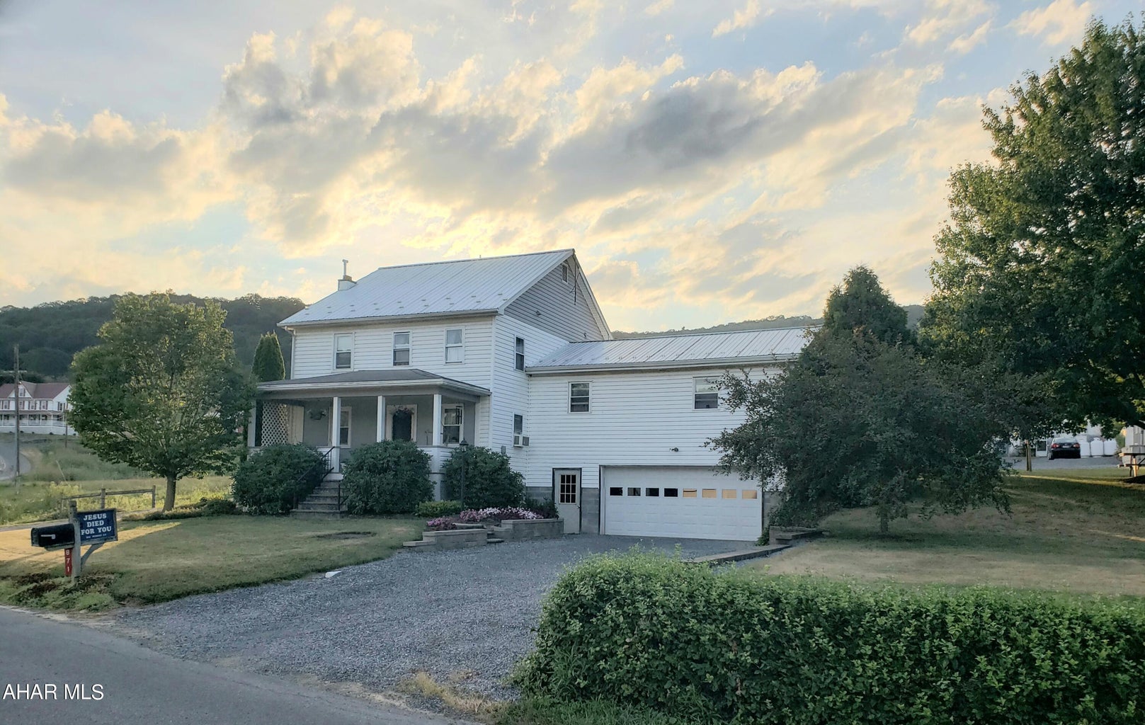 871 Lock Mountain Road, Martinsburg, Blair, Pennsylvania, United States 16662, ,Residential,For sale,Lock Mountain Road,1352