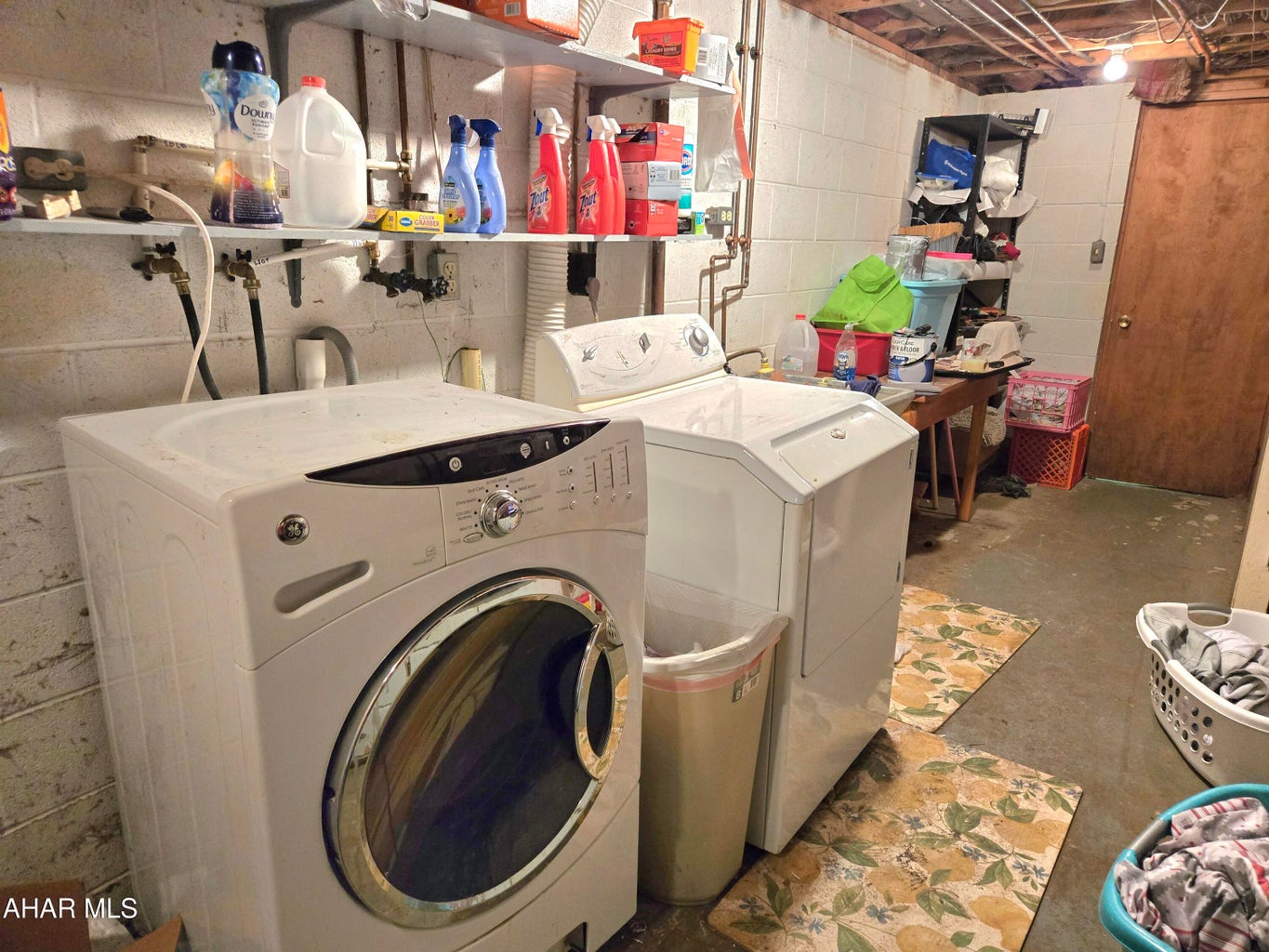 563 Lock Mountain Road, Martinsburg, Blair, Pennsylvania, United States 16662, ,Residential,For sale,Lock Mountain Road,1364 563 Lock Mountain Road, Martinsburg, Blair, Pennsylvania, United States 16662, ,Residential,For sale,Lock Mountain Road,1364