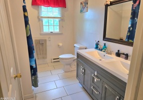 246 Laurel Drive, Bedford, Bedford, Pennsylvania, United States 15522, ,Residential,For sale,Laurel Drive,1365