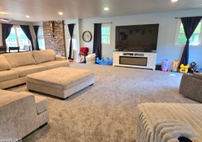 246 Laurel Drive, Bedford, Bedford, Pennsylvania, United States 15522, ,Residential,For sale,Laurel Drive,1365