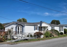 301 N Railroad Street, Martinsburg, Blair, Pennsylvania, United States 16662, ,Residential,For sale,N Railroad Street,1374