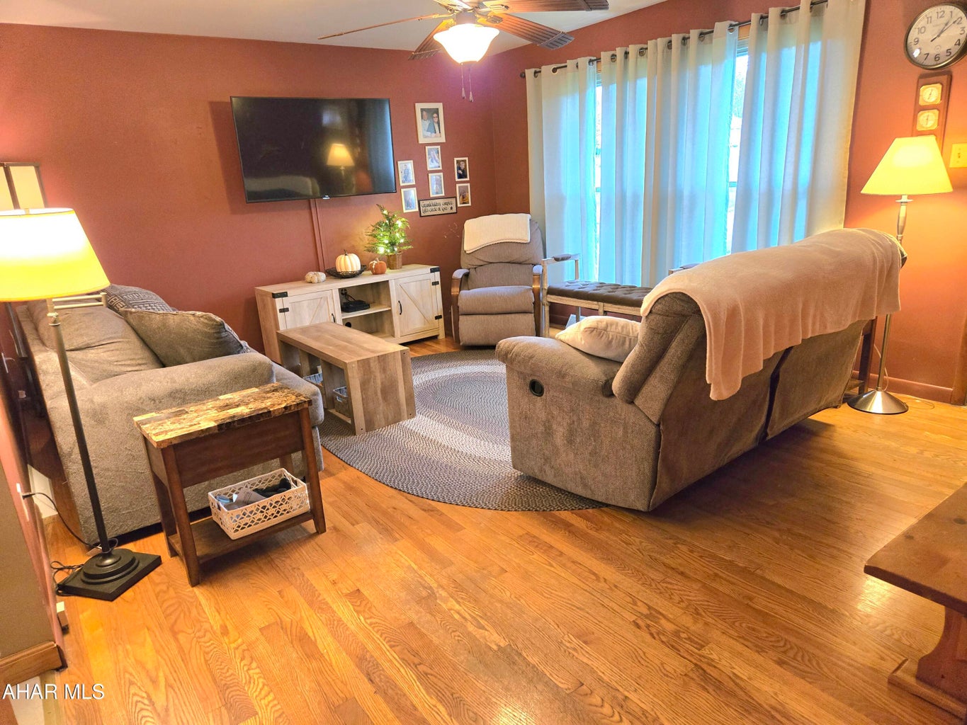 1198 W Loop Road, Hollidaysburg, Blair, Pennsylvania, United States 16648, ,Residential,For sale, W Loop Road,1376