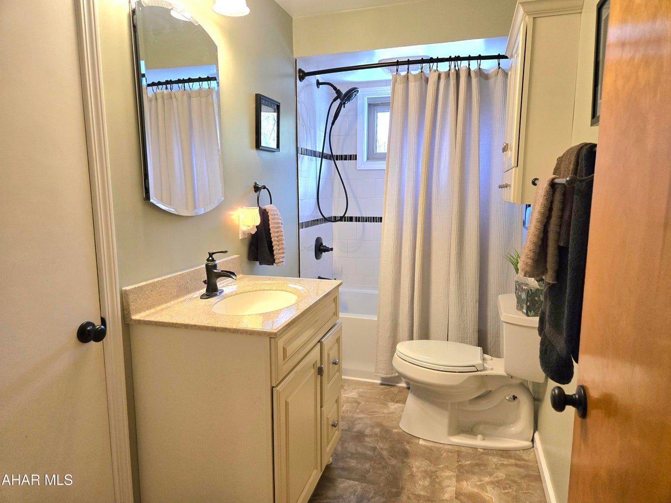 1198 W Loop Road, Hollidaysburg, Blair, Pennsylvania, United States 16648, ,Residential,For sale, W Loop Road,1376