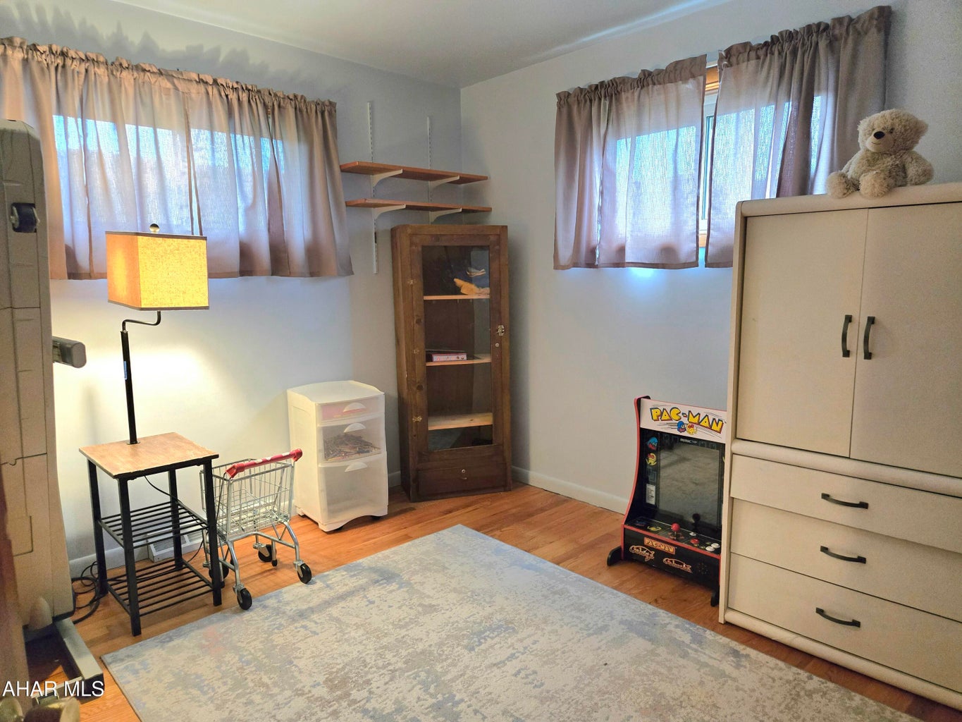 1198 W Loop Road, Hollidaysburg, Blair, Pennsylvania, United States 16648, ,Residential,For sale, W Loop Road,1376