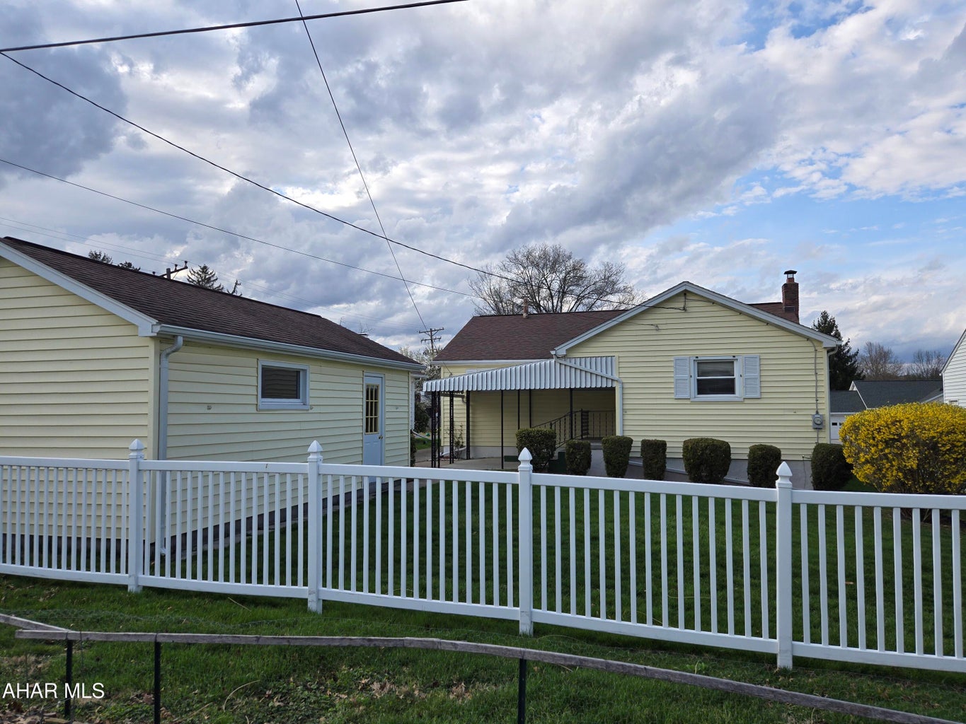 408 Cedar Boulevard, Hollidaysburg, Blair, Pennsylvania, United States 16648, ,Residential,For sale,Cedar Boulevard,1383