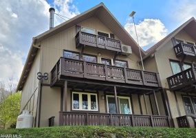 8150 Summit Way 6b Pine Cone, Claysburg, Blair, Pennsylvania, United States 16625, ,Blue Knob Condo,For sale,Summit Way 6b Pine Cone,1385