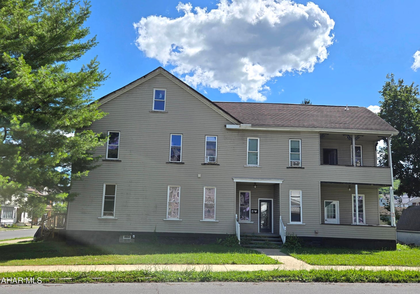 3000 Broad Avenue, Altoona, Blair, Pennsylvania, United States 16601, ,Residential,For sale,Broad Avenue,1392